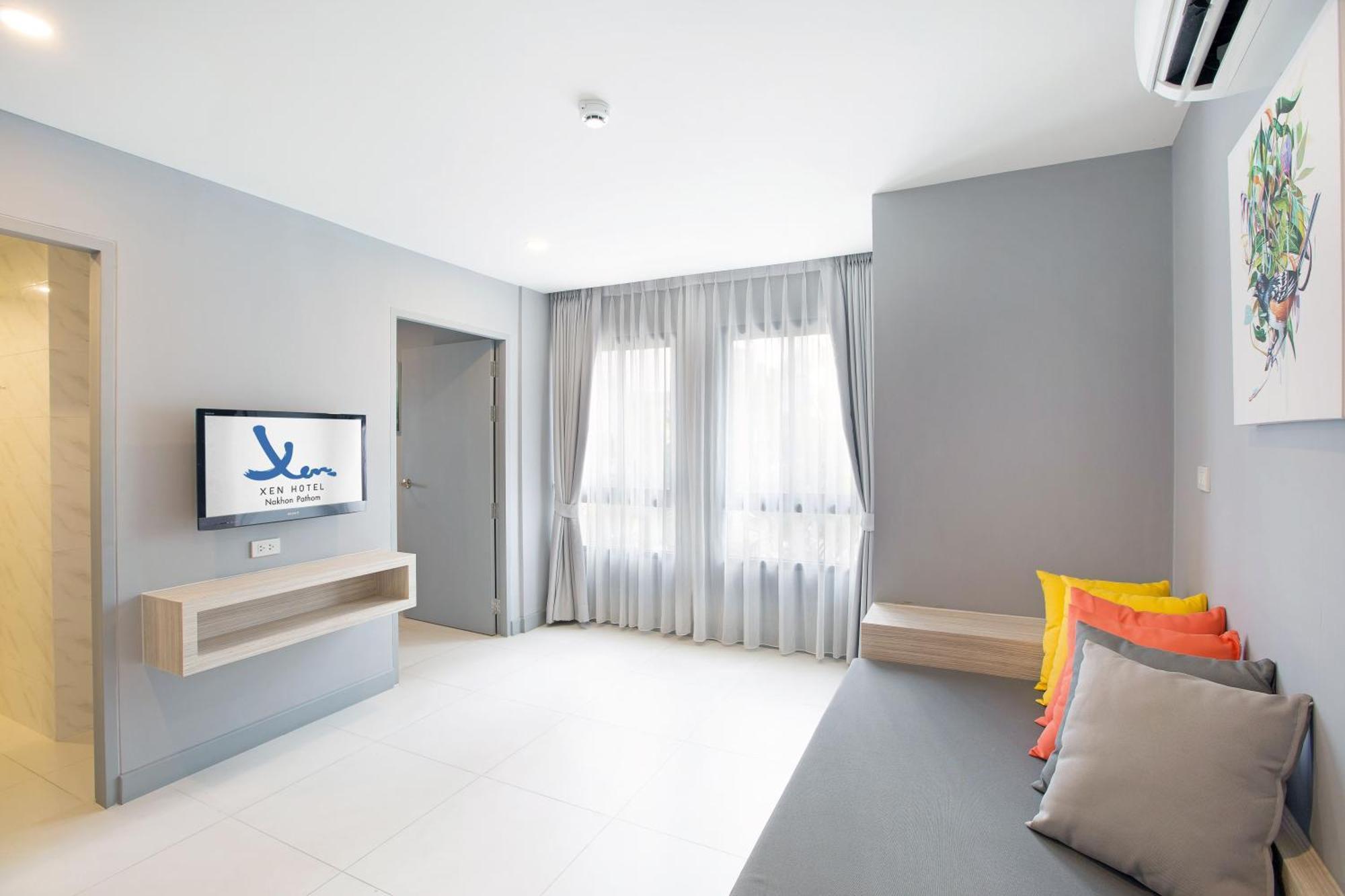 Xen Hotel Nakhon Pathom - Sha Plus Bagian luar foto